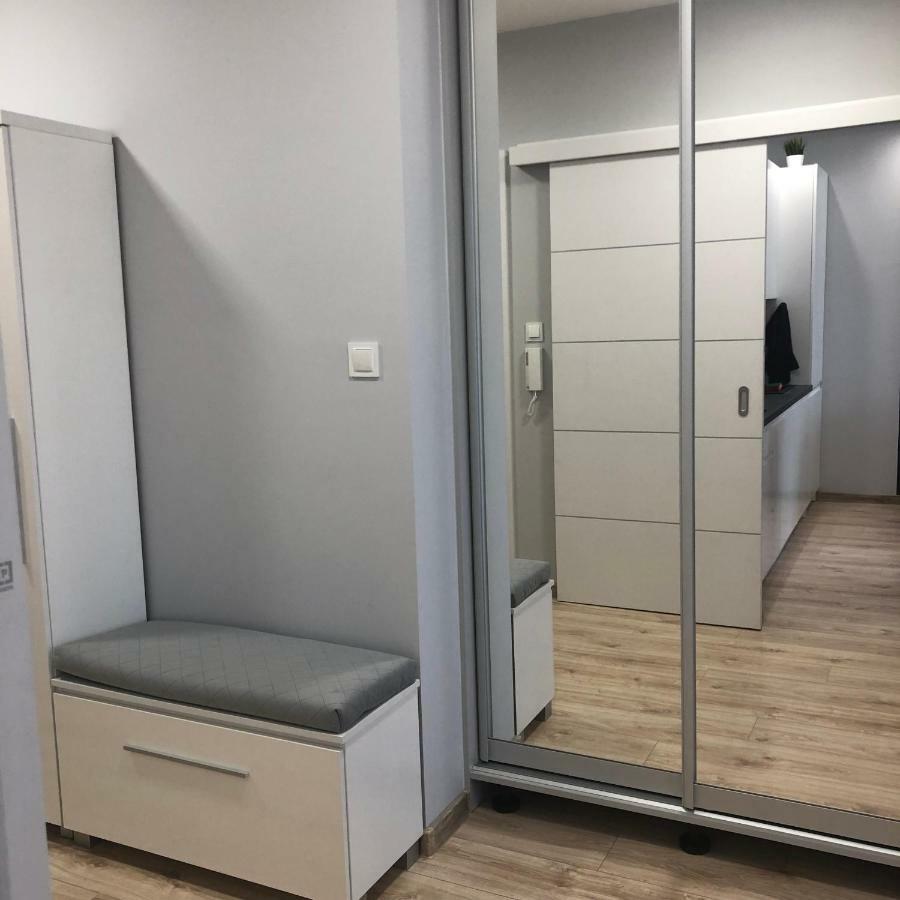 Klimatyzowany Apartament Roma Z Garazem Podziemnym Kielce Eksteriør billede