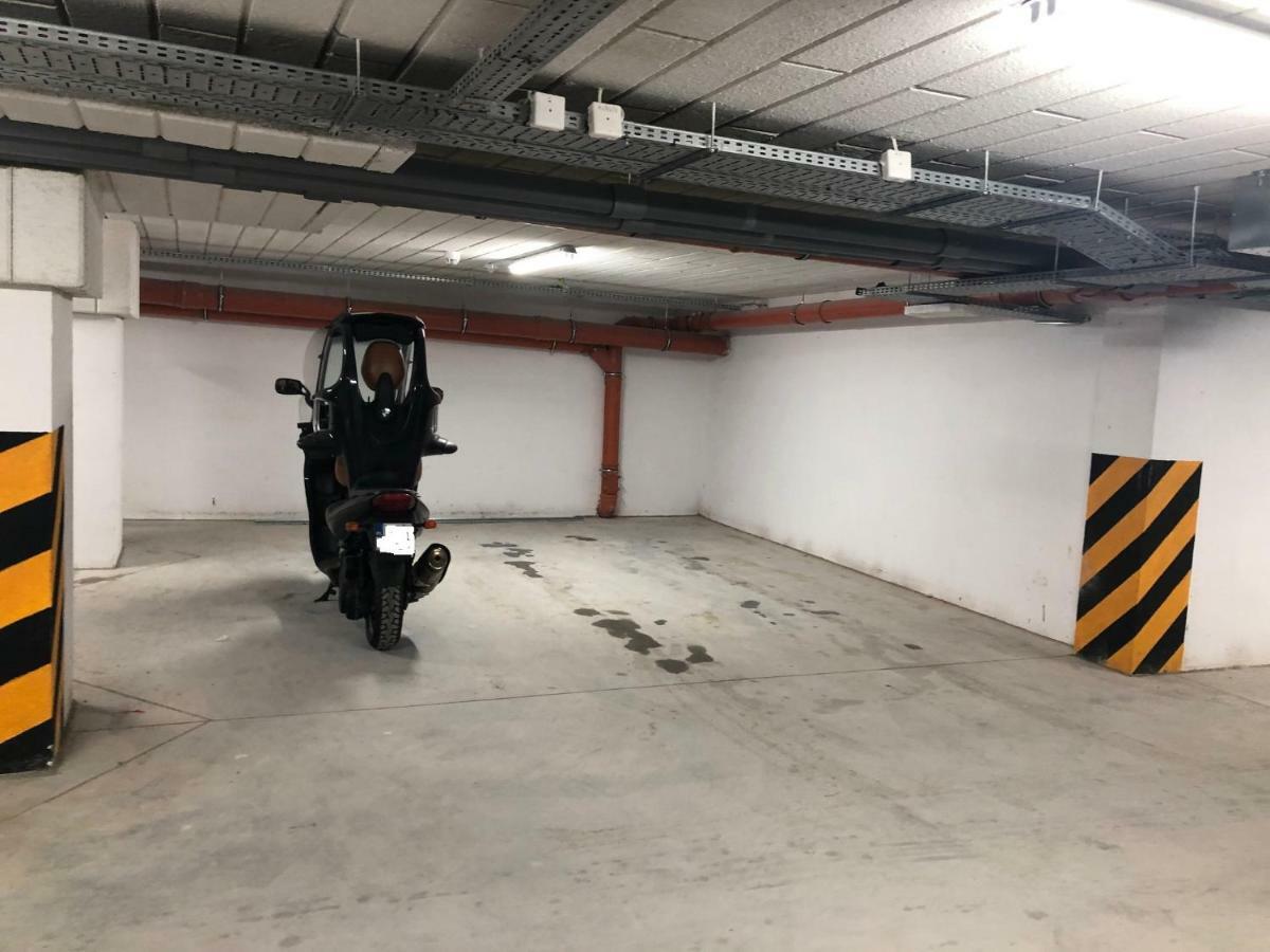Klimatyzowany Apartament Roma Z Garazem Podziemnym Kielce Eksteriør billede