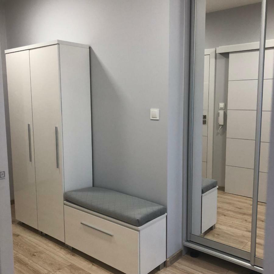 Klimatyzowany Apartament Roma Z Garazem Podziemnym Kielce Eksteriør billede